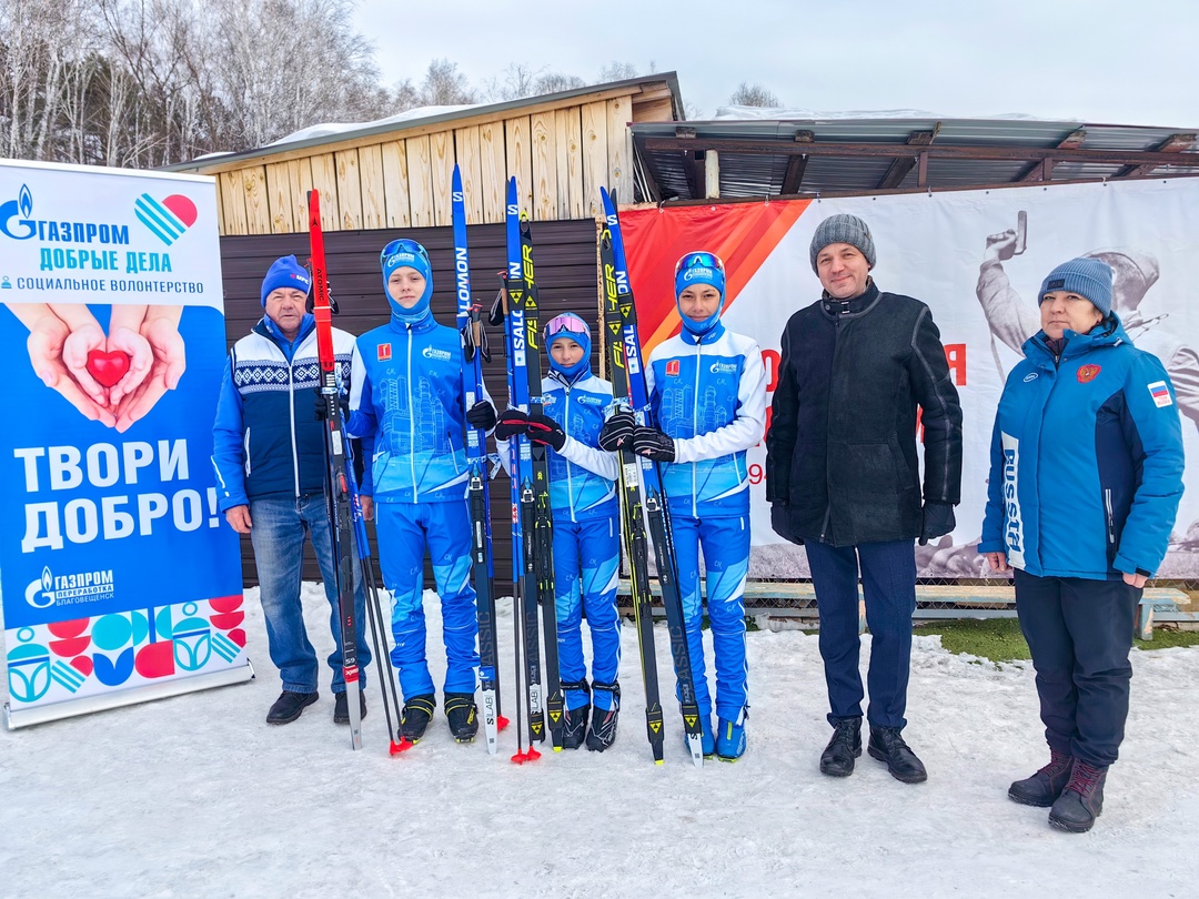 Юные лыжники из сборной команды города Свободного получили подарки от амурских газовиков. Троих наиболее талантливых спортсменов для обновления экипировки…