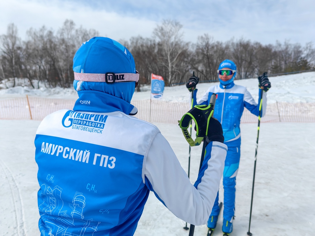 Юные лыжники из сборной команды города Свободного получили подарки от амурских газовиков. Троих наиболее талантливых спортсменов для обновления экипировки…