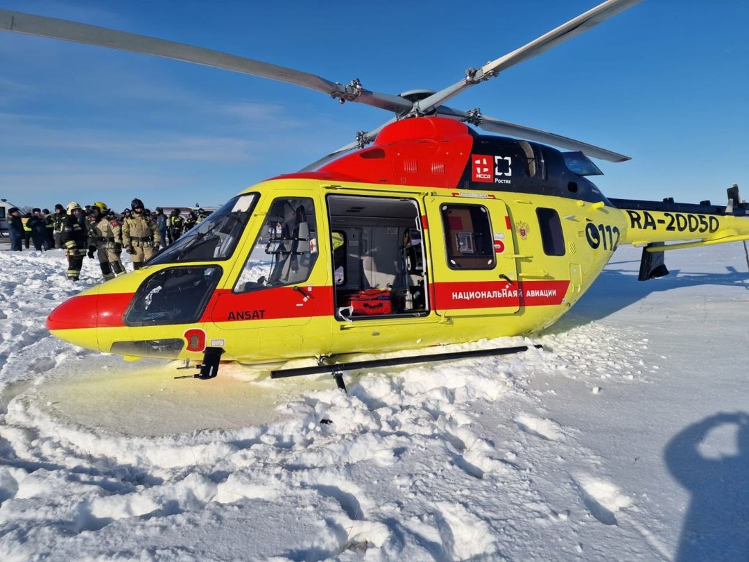 Пилоты санавиации впервые в мире посадили вертолет «по-самолетному»