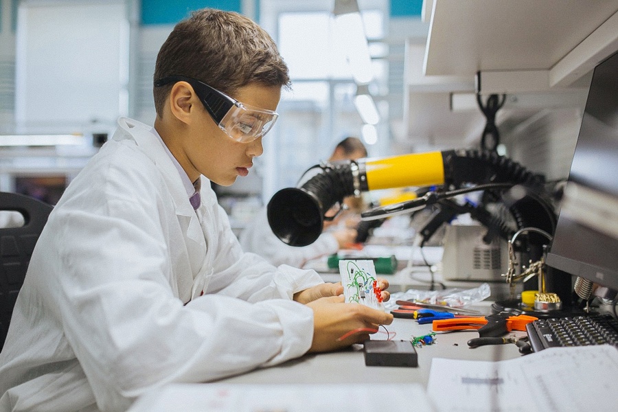 «Полет» научит подростков разрабатывать дроны