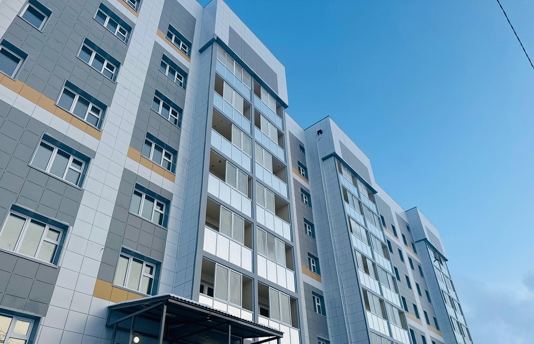 Ленское управление Ростехнадзора провело осмотр тепловых энергоустановок многоквартирного жилого дома в селе Чюйя Республики Саха (Якутия).