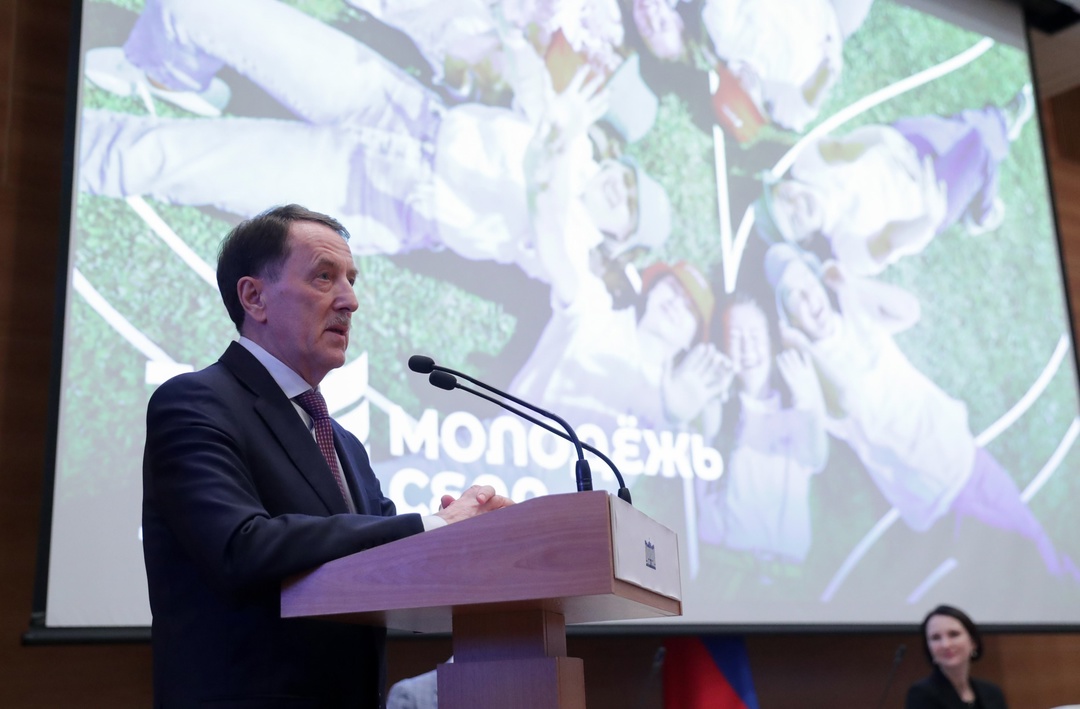 Сегодня юбилей отмечает заместитель Председателя Государственной Думы Алексей Гордеев.