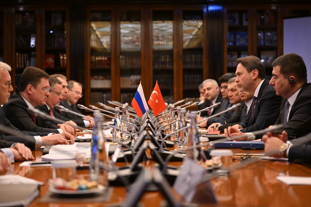 Вице-премьер Александр Новак провел встречу с министром энергетики и природных ресурсов Турции Альпарсланом Байрактаром