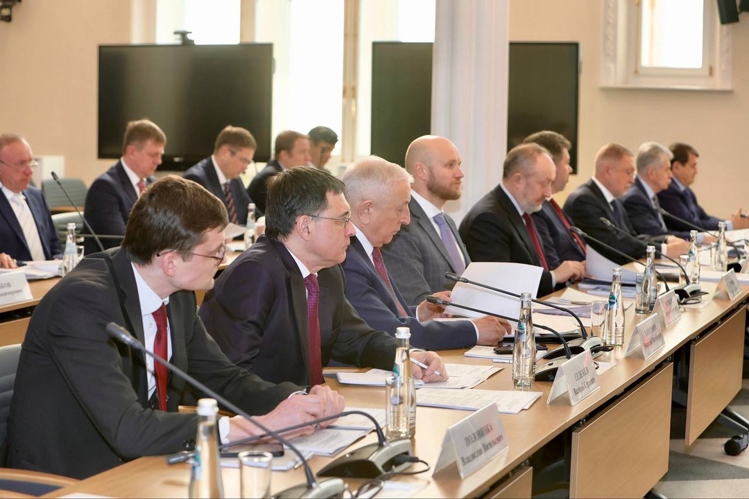 Глава Минвостокразвития Алексей Чекунков выступил на заседании комиссии Госсовета по направлению «Северный морской путь и Арктика»