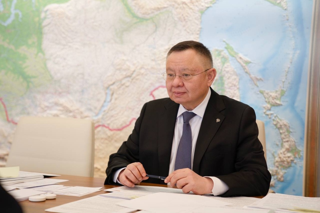 Министр строительства и ЖКХ РФ Ирек Файзуллин провел рабочую встречу с Алексеем Бондаревым, участником программы «Время героев», проходящим стажировку в…