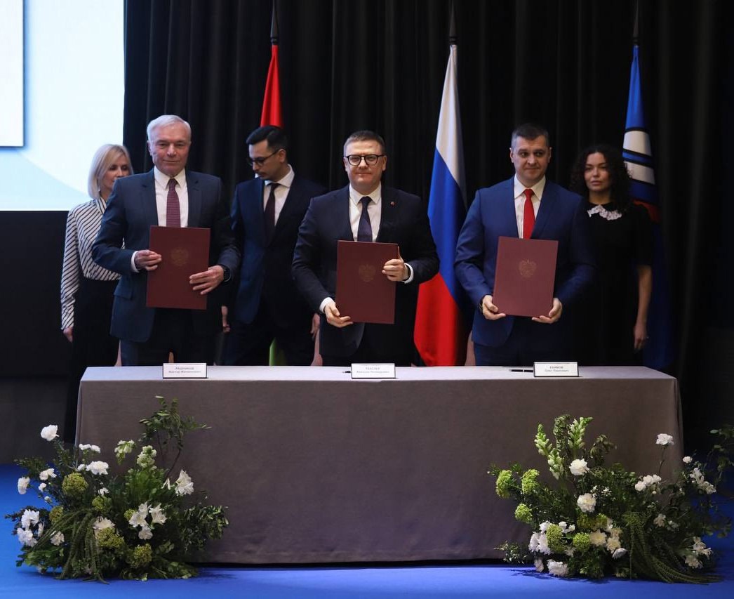 Будущее региона решается здесь и сейчас.
Челябинские промышленники обсудили нацпроекты с губернатором.