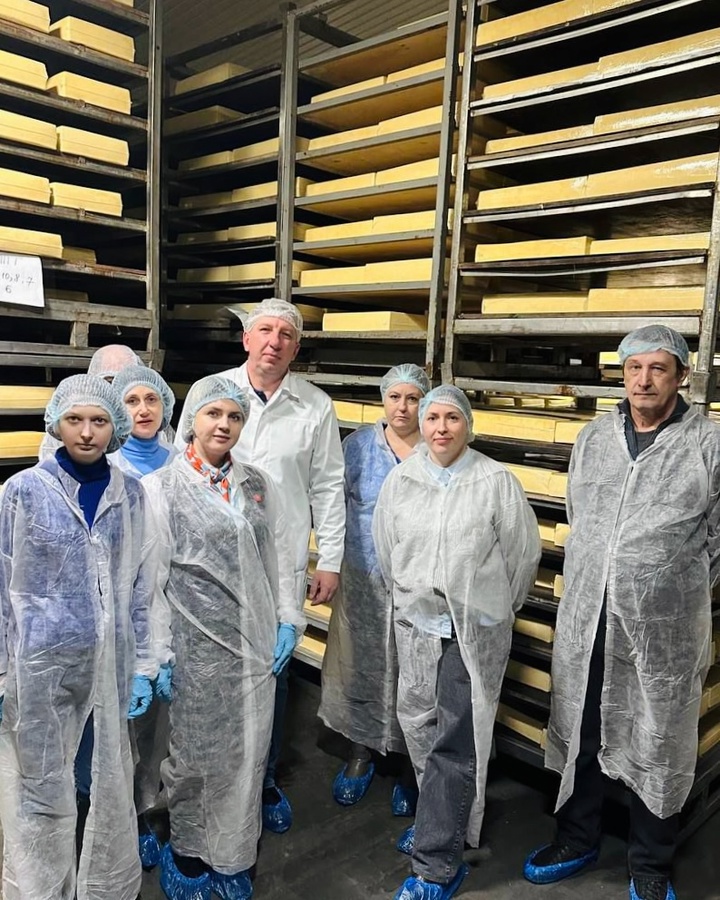 Открыли двери и поделились опытом!