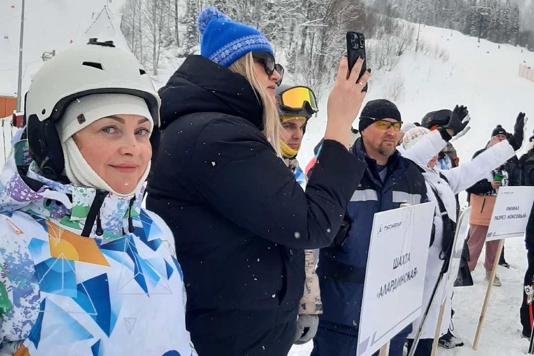 Сегодня на горе Югус в Междуреченске стартовала зимняя спартакиада Распадской.