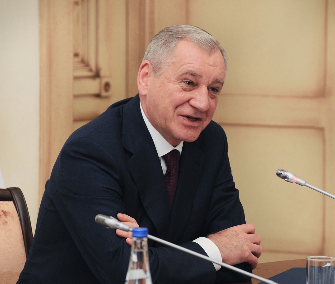 Руководитель Федеральной службы по экологическому, технологическому и атомному надзору Александр Трембицкий поздравил Председателя Общественного Совета при…