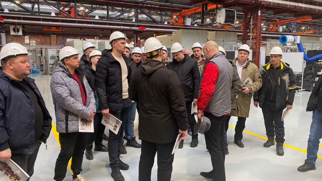 С 25 по 27 февраля 2025 года на базе АО «Петербургский тракторный завод» прошло обучение для сотрудников инженерной службы СХБН и компании «Агро-Белогорье»