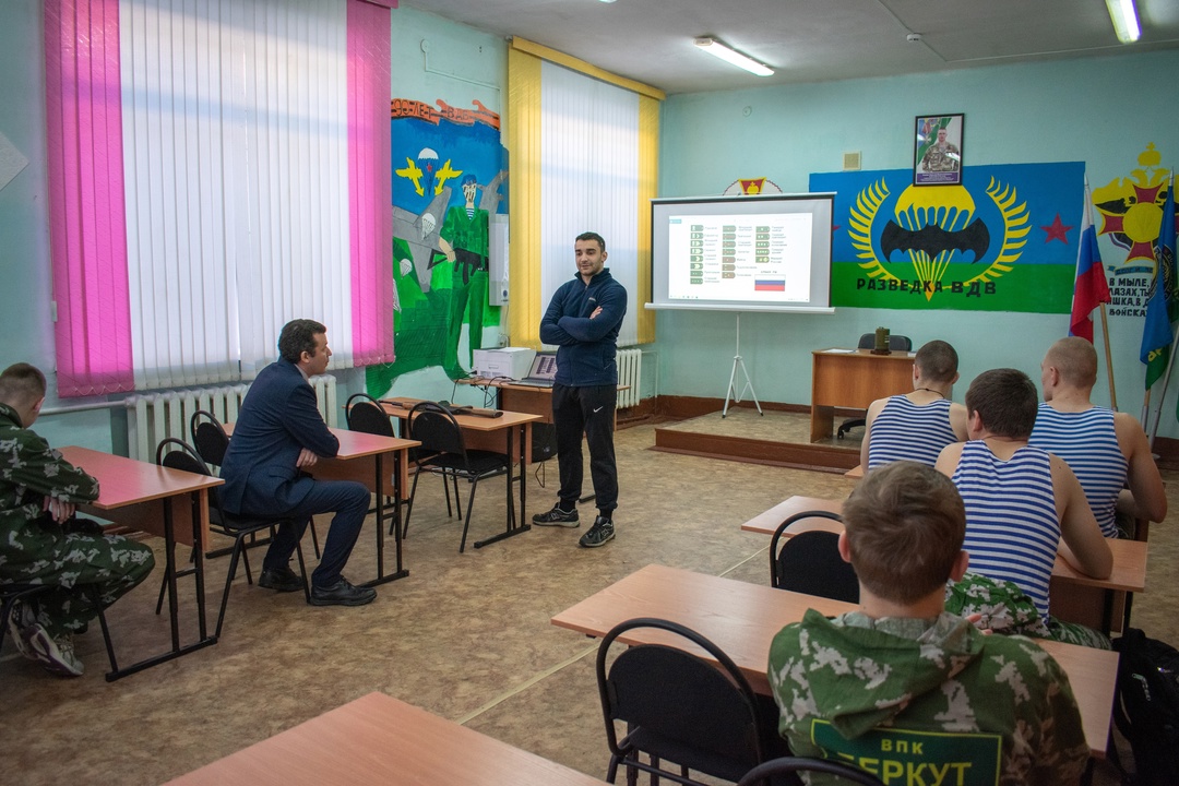 Амурские газовики оказали поддержку детскому военно-патриотическому клубу «Беркут», который работает в Доме детского творчества города Свободного