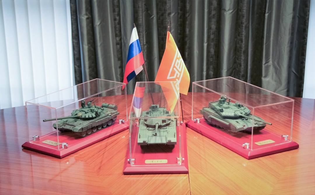 Танки — детям не игрушка. Хотя погодите…