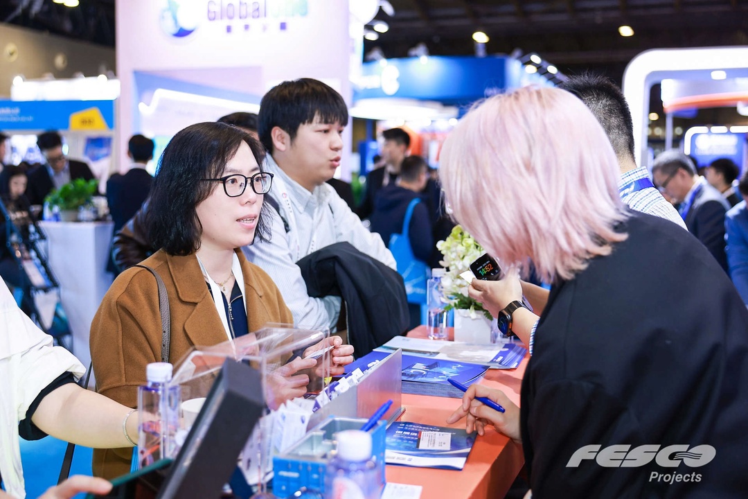 Поделились опытом реализации сложных и интересных проектных перевозок на выставке в Шанхае