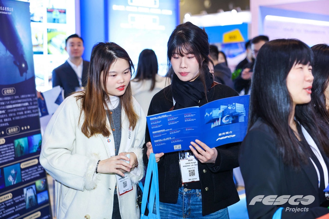 Поделились опытом реализации сложных и интересных проектных перевозок на выставке в Шанхае