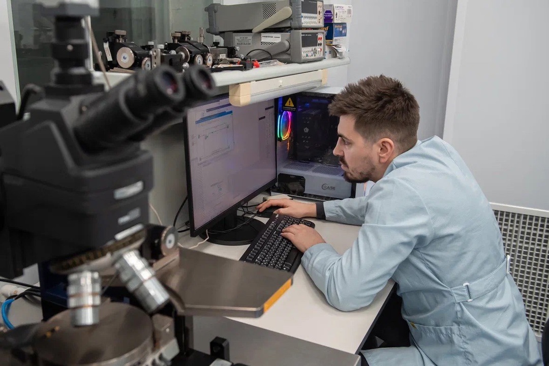 Валерий Фальков осмотрел научно-образовательную инфраструктуру НИУ МИЭТ, где готовят кадры для предприятий полного цикла создания микроэлектроники