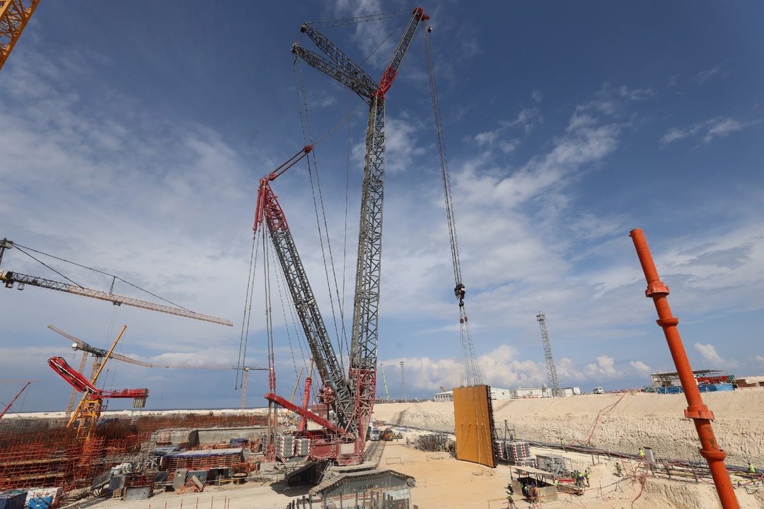 На энергоблоке № 2 сооружаемой «Росатомом» АЭС «Эль-Дабаа» (Египет) завершен монтаж второго яруса внутренней защитной оболочки.