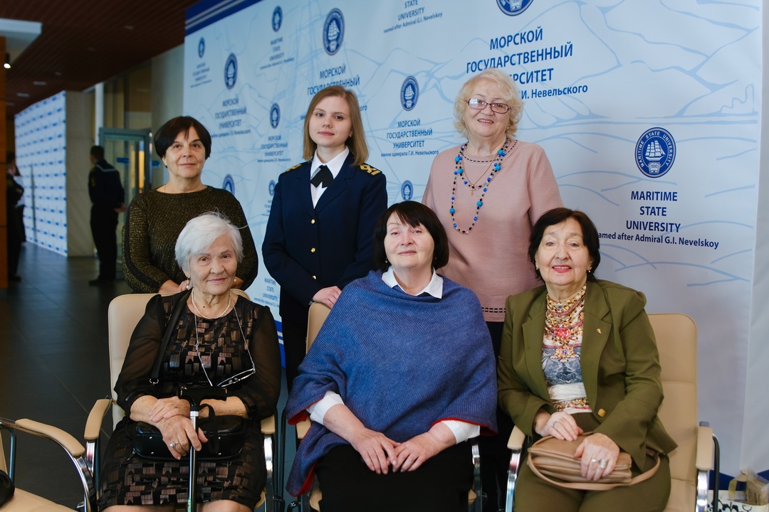 Кто сказал, что женщины и флот несовместимы? Поговорили об этом в стенах МГУ им. Невельского с женщинами-сотрудницами FESCO разных лет!