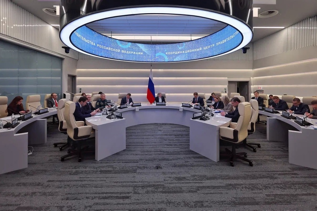 Виталий Савельев провел еженедельное заседание правкомиссии для координации работ по ликвидации последствий чрезвычайной ситуации, вызванной крушением танкеров…