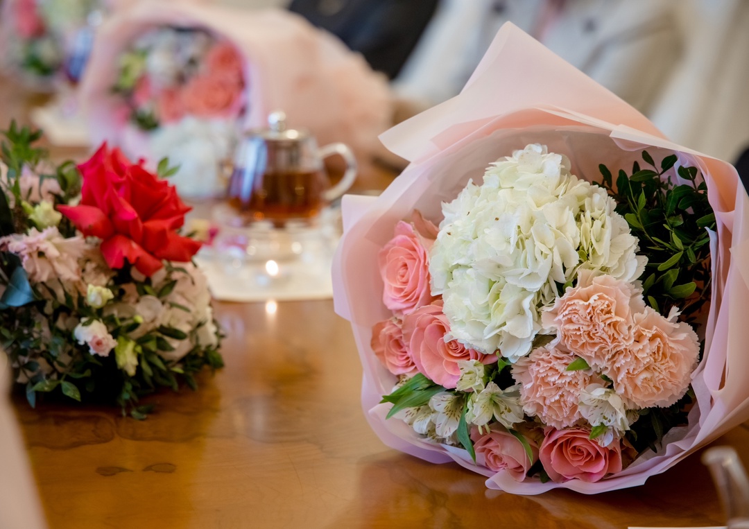 В преддверии 8 марта Роман Старовойт поздравил сотрудниц Минтранса России, чьи близкие сейчас находятся в зоне проведения специальной военной операции