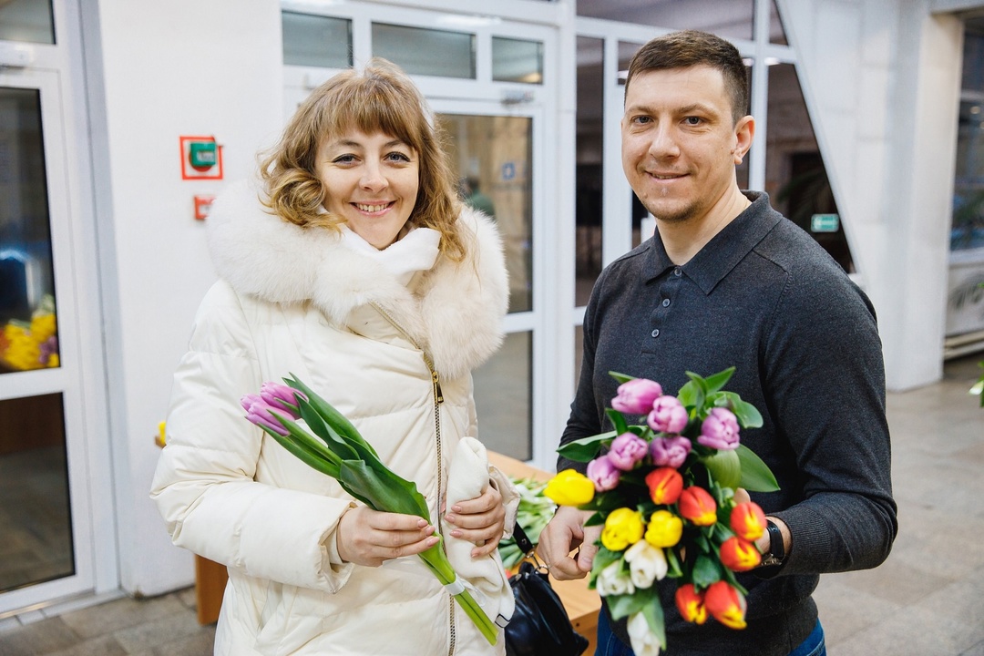 Приятные сюрпризы с самого утра Сегодня начинаем рабочий день с подарков и поздравлений