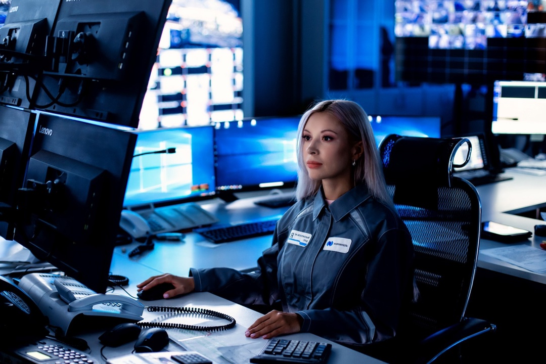 Поздравляем с 8 Марта В горной отрасли работают только мужчины? Готовы опровергнуть.