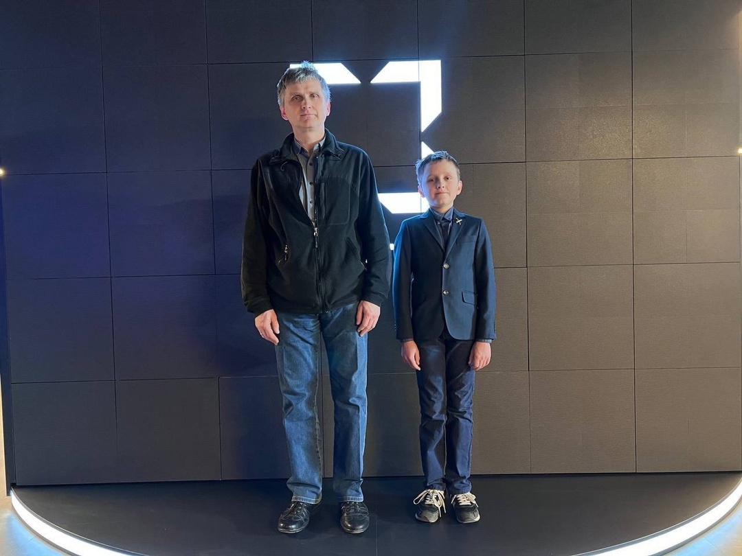 «Ёлка желаний» - мечты сбываются Министр энергетики Сергей Цивилев исполнил заветные желания детей из разных уголков нашей страны, приславших свои письма на…