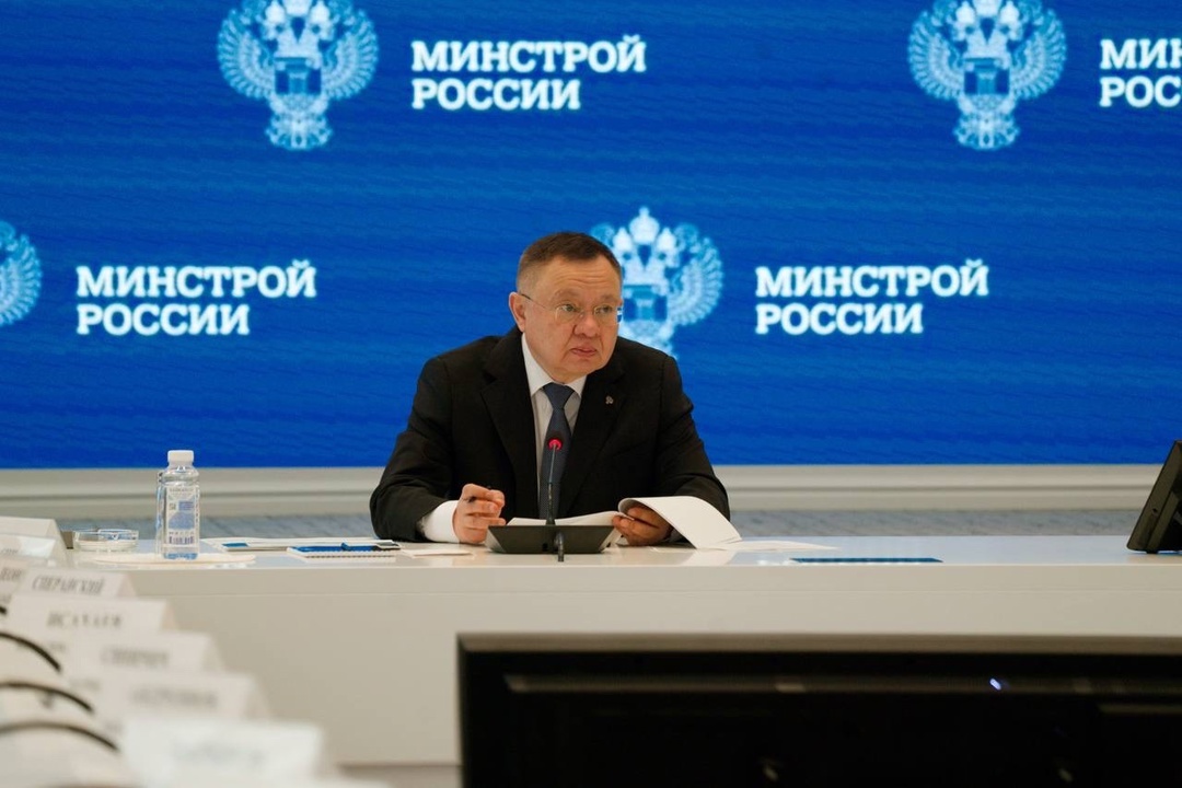 В Минстрое России прошло оперативное совещание под председательством Министра строительства и ЖКХ РФ Ирека Файзуллина