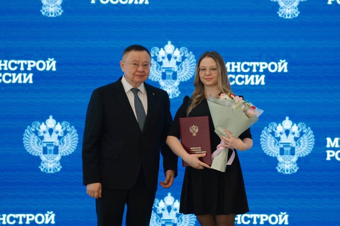 В Минстрое России прошло оперативное совещание под председательством Министра строительства и ЖКХ РФ Ирека Файзуллина