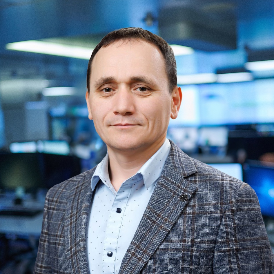 Рамиль Саитов работает инженером-программистом в нашем офисе в Тюмени и часто ездит в командировки на Крайний Север.