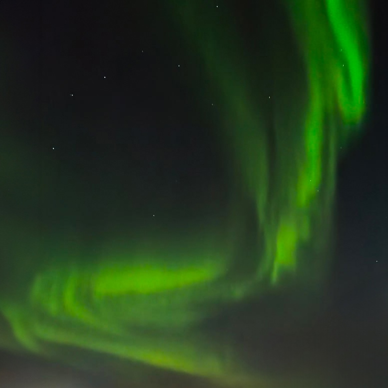 Рамиль Саитов работает инженером-программистом в нашем офисе в Тюмени и часто ездит в командировки на Крайний Север.