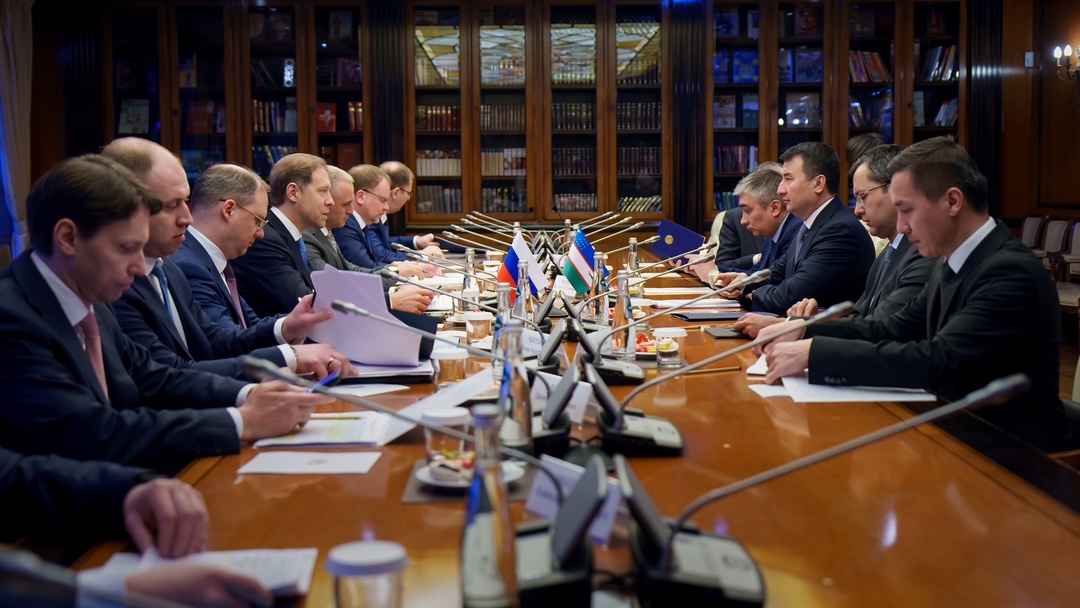 Денис Мантуров встретился с заместителем премьер-министра Республики Узбекистан Жамшидом Ходжаевым