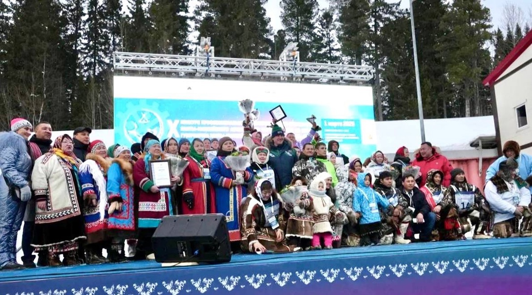 Полный привод и две оленьи силы ЛУКОЙЛ поддержал традиционные гонки в рамках конкурса профмастерства оленеводов Югры.