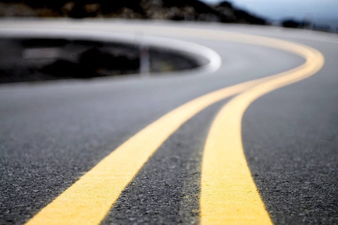 Умные битумы ЛУКОЙЛа Лучшие решения для строительства дорог представила Компания на научно-практической конференции в Екатеринбурге.