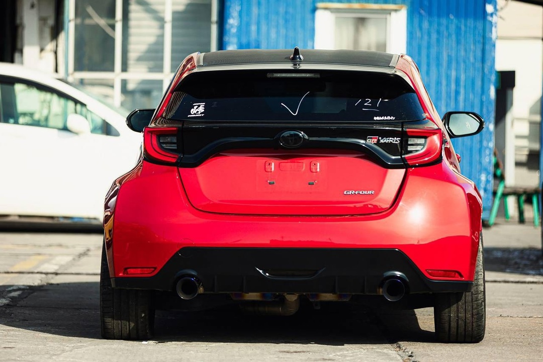 Каких только «ласточек» не встретишь на площадке нашего Владивостокского автомобильного терминала