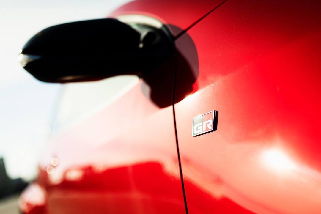 Каких только «ласточек» не встретишь на площадке нашего Владивостокского автомобильного терминала