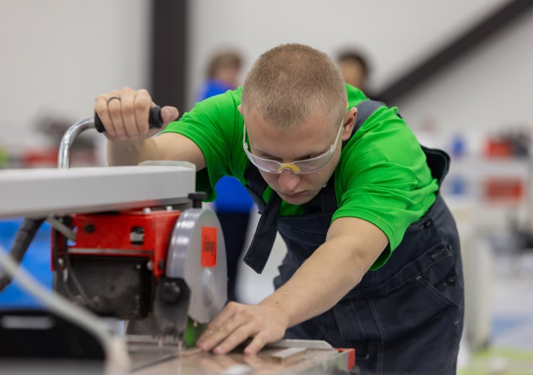 Дмитрий Чернышенко и Сергей Кравцов представили промежуточные итоги чемпионата высоких технологий и «Профессионалов»