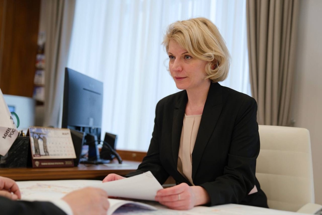 В Минстрое России состоялась рабочая встреча Министра строительства и ЖКХ РФ Ирека Файзуллина и аудитора Счетной палаты Натальи Труновой