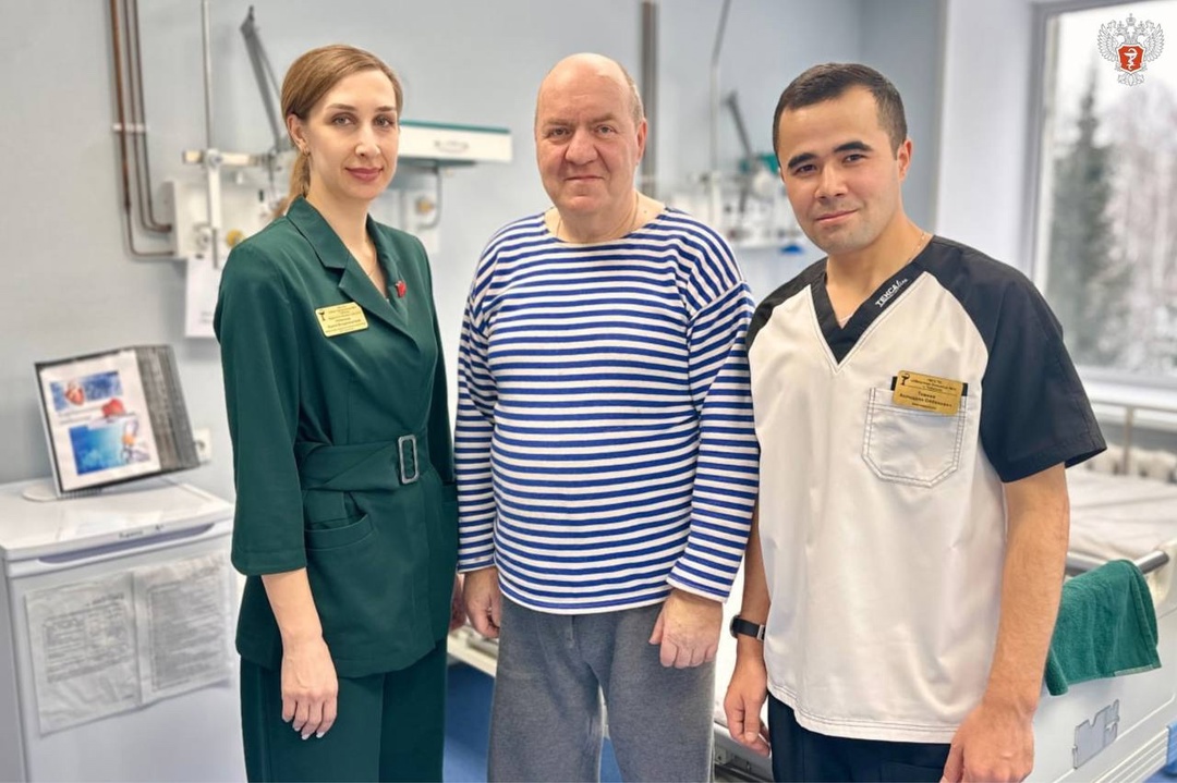 Тобольская бригада скорой помощи спасла дальнобойщика из Удмуртии