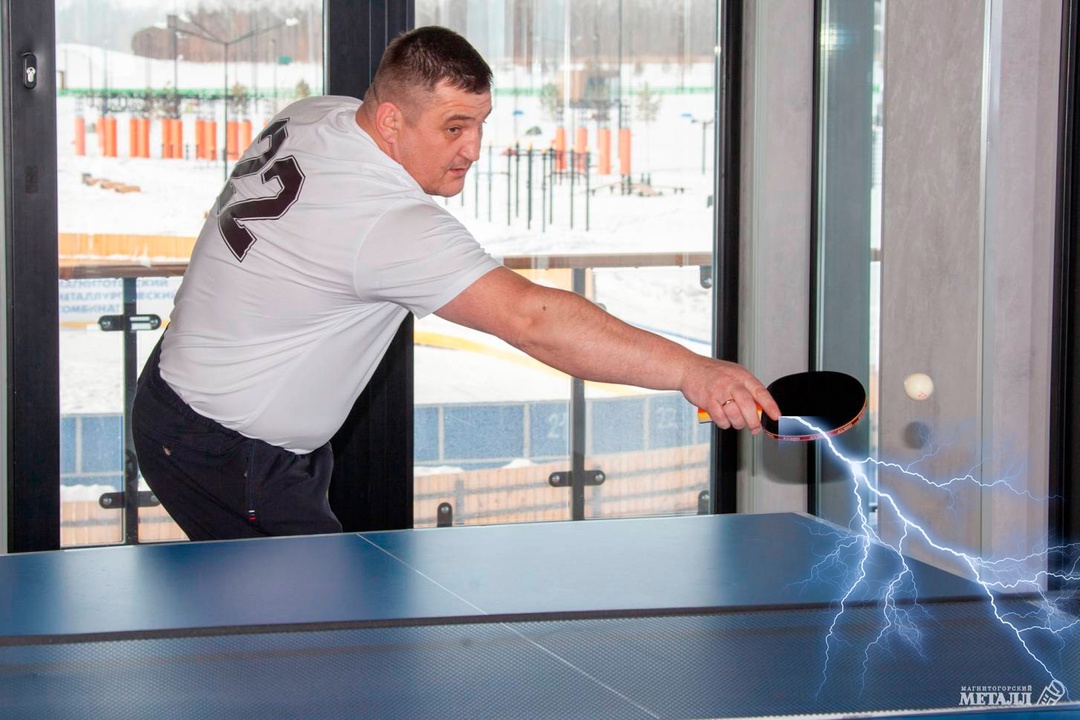 Когда заводчане берут в руки не молот, а ракетку!