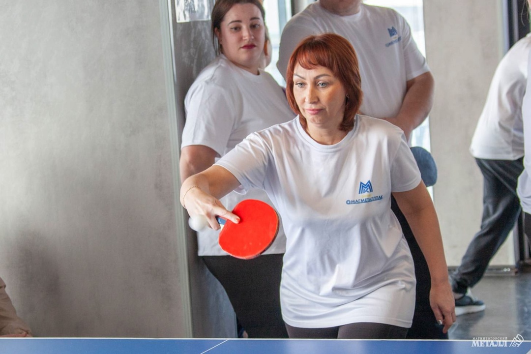 Когда заводчане берут в руки не молот, а ракетку!