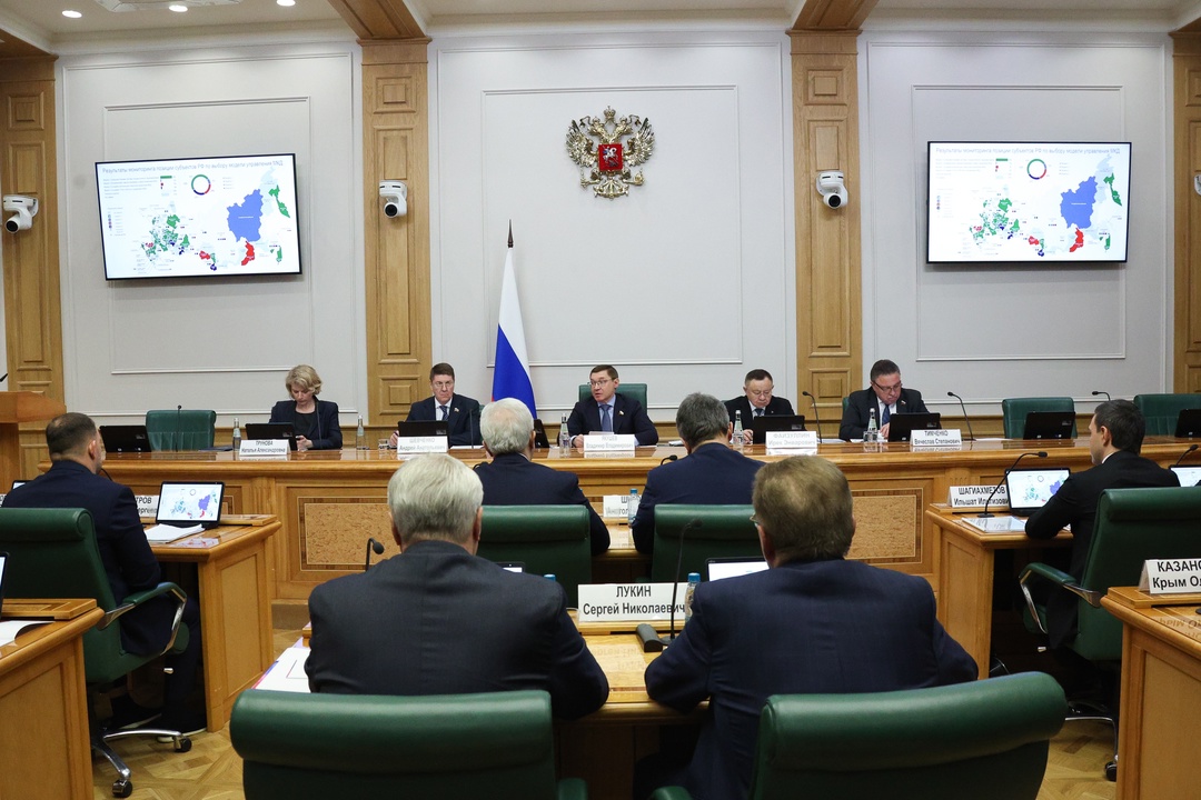 Владимир Якушев: У субъектов РФ должно быть несколько способов управления многоквартирными домами с учетом региональных особенностей