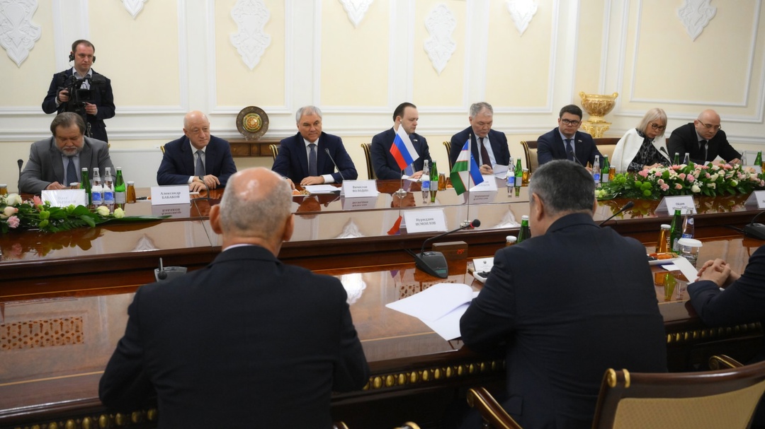 Состоялась встреча Председателя ГД со Спикером Законодательной палаты Олий Мажлиса Республики Узбекистан Нуриддином Исмоиловым.