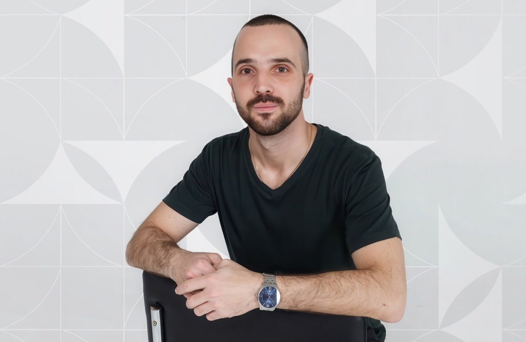 В любом деле главное — уметь ставить цели и идти к ним. И еще — ничего не откладывать на потом. Ведь чем раньше начнешь, тем больше успеешь.