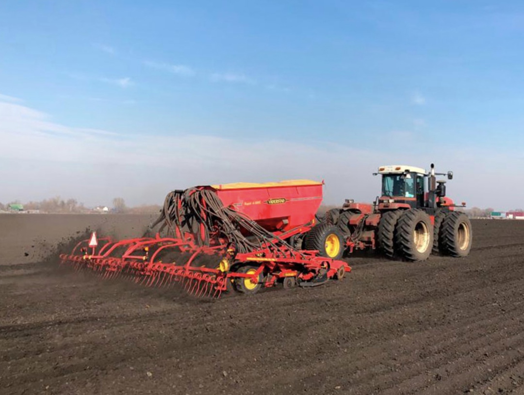 Весенняя посевная кампания началась в Краснодарском крае, аграрии приступили к севу сахарной свеклы, подсолнечника, кукурузы и сои, написал в своем…