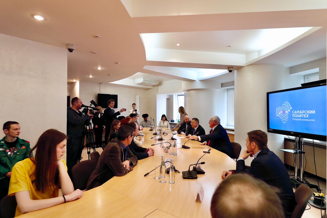 Глава Минстроя Ирек Файзулин оценил потенциал инфраструктурного развития Самарской области