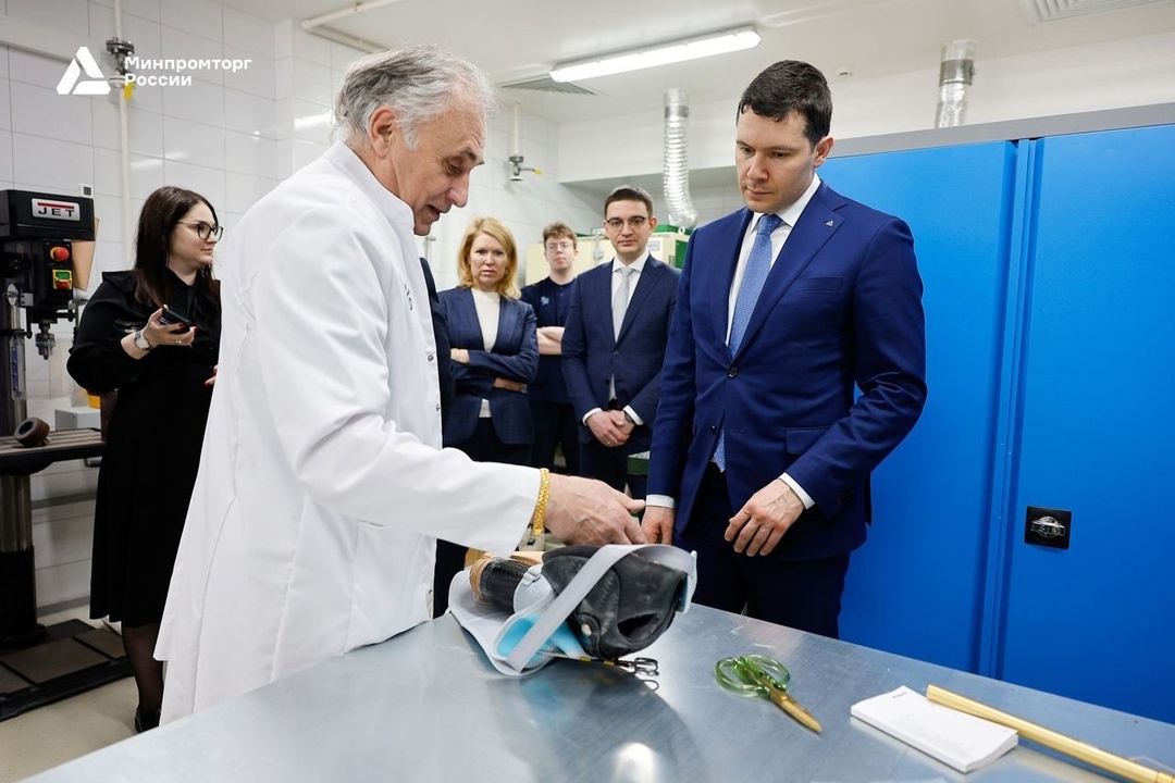 ️ Антон Алиханов посетил фарммедпредприятия Москвы и Подмосковья