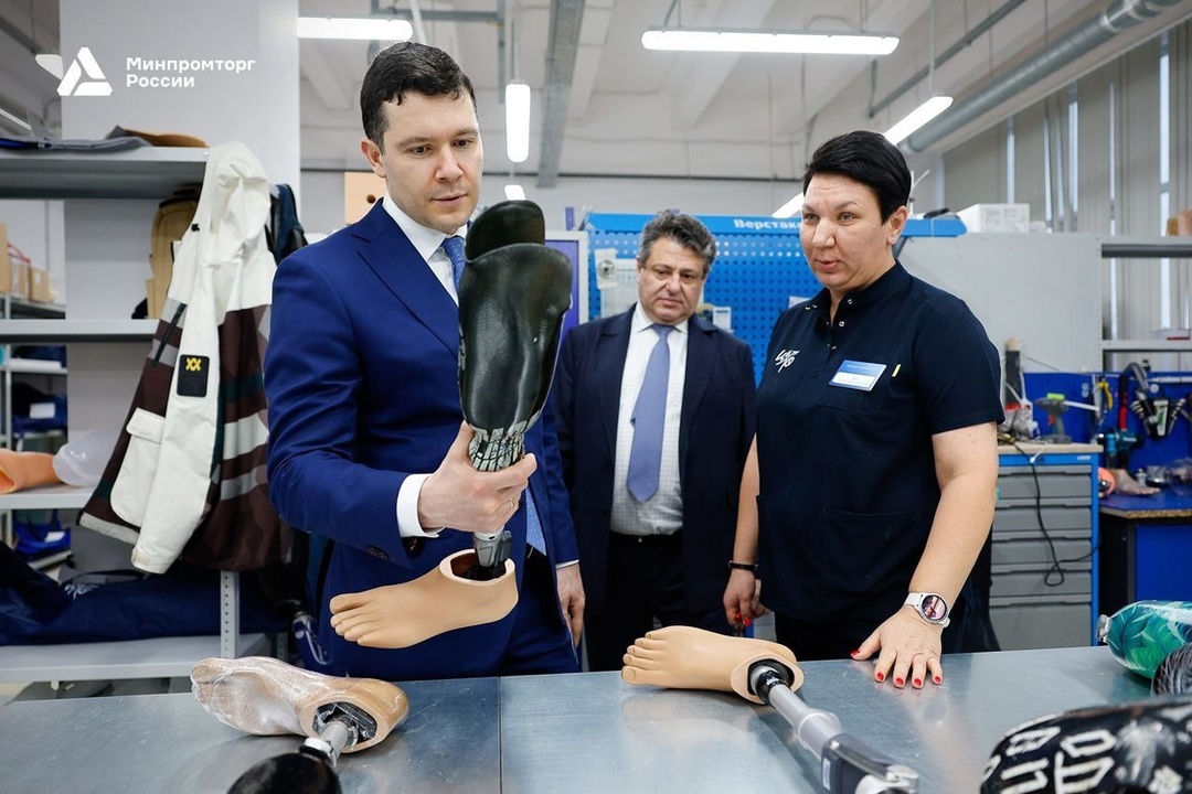 ️ Антон Алиханов посетил фарммедпредприятия Москвы и Подмосковья