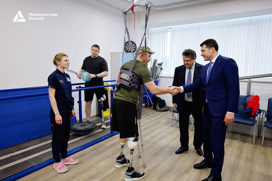 ️ Антон Алиханов посетил фарммедпредприятия Москвы и Подмосковья