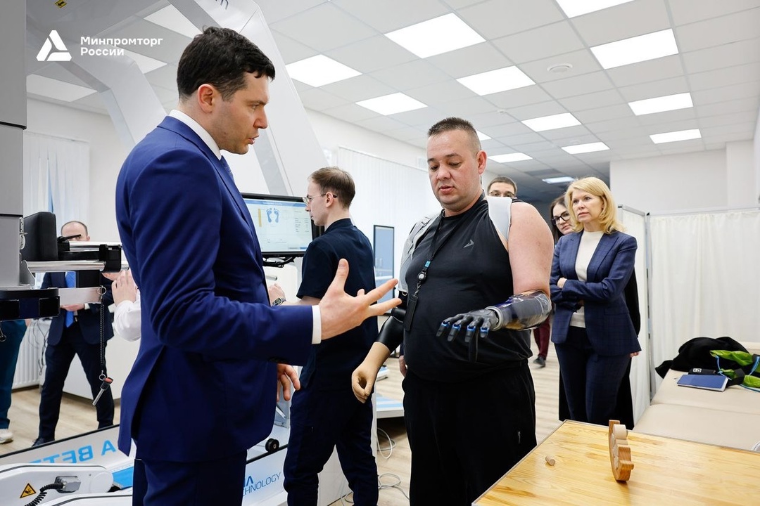 ️ Антон Алиханов посетил фарммедпредприятия Москвы и Подмосковья