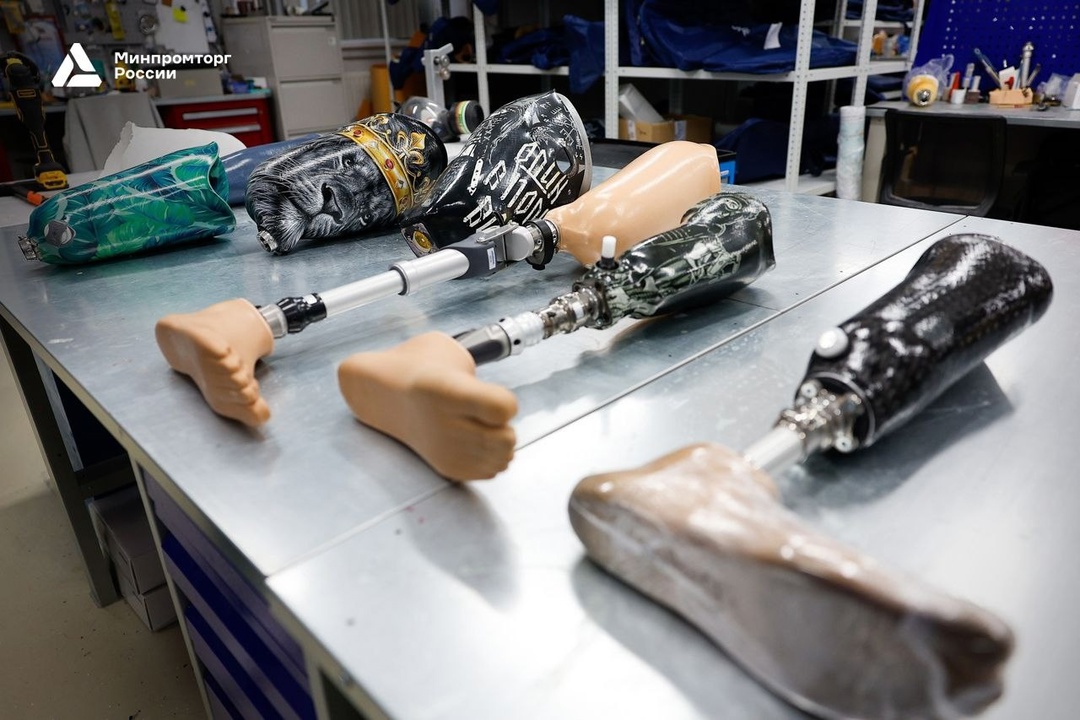 ️ Антон Алиханов посетил фарммедпредприятия Москвы и Подмосковья